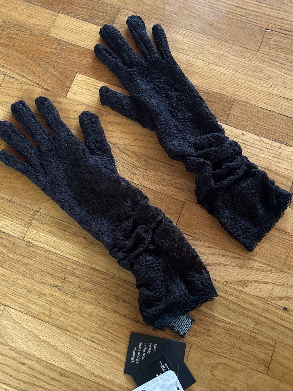 Anna Sui Free People black lace gloves